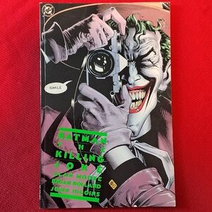 Batman The Killing Joke Graphic Novel by Alan Moore 1988 First Printing VF-NM